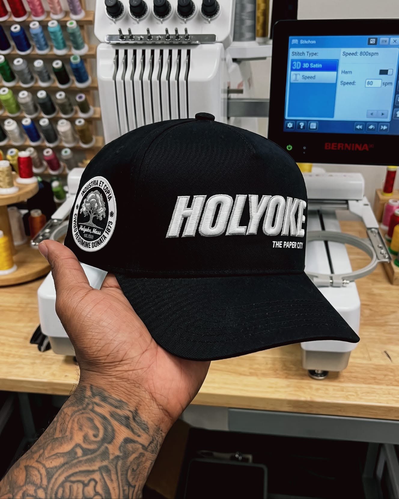 "HLYK BOSS HAT" B&W